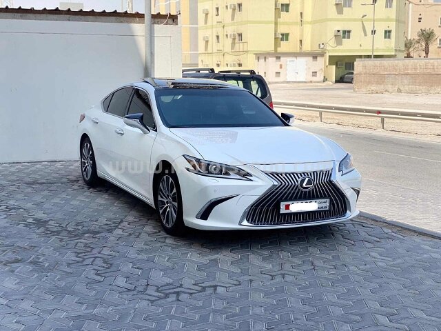2021 Lexus ES