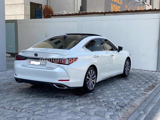 2021 Lexus ES