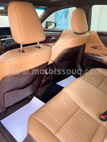 2021 Lexus ES