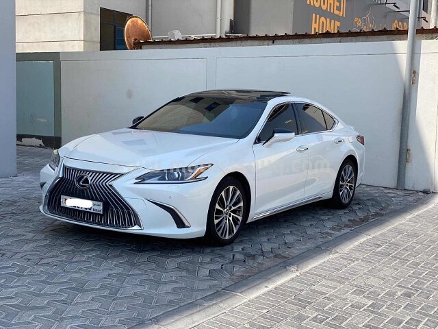 2021 Lexus ES