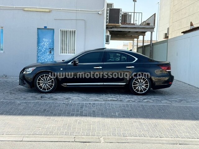 2013 Lexus LS