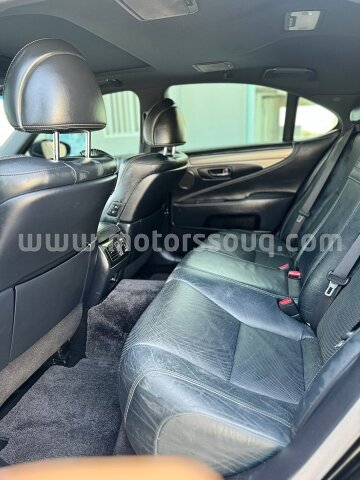 2013 Lexus LS