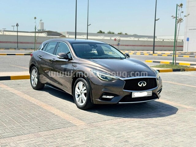 2017 إنفينيتي كيو 50