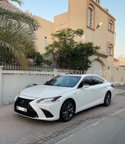 2021 Lexus ES
