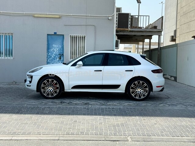 2017 Porsche Macan