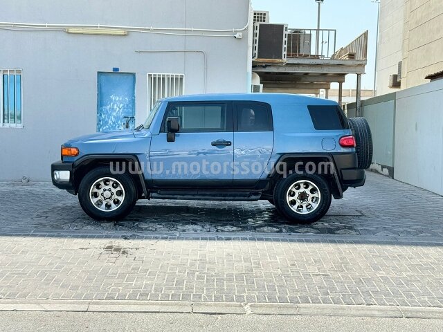 2013 تويوتا إف جيه