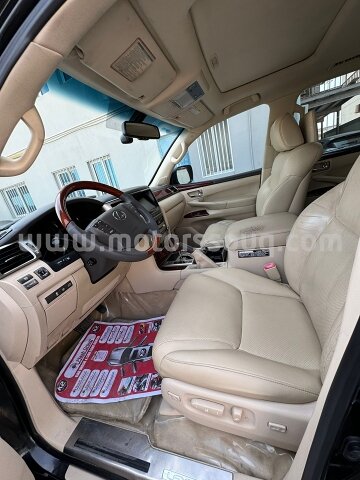 2013 Lexus LX