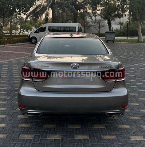 2015 Lexus LS