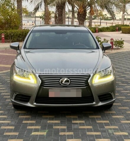 2015 Lexus LS