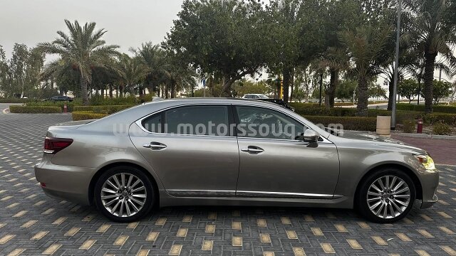 2015 Lexus LS