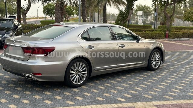 2015 Lexus LS