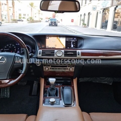 2015 Lexus LS