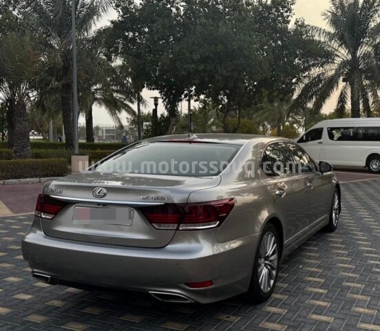 2015 Lexus LS