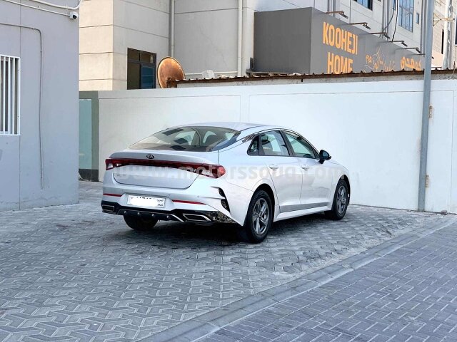 2021 KIA Opirus