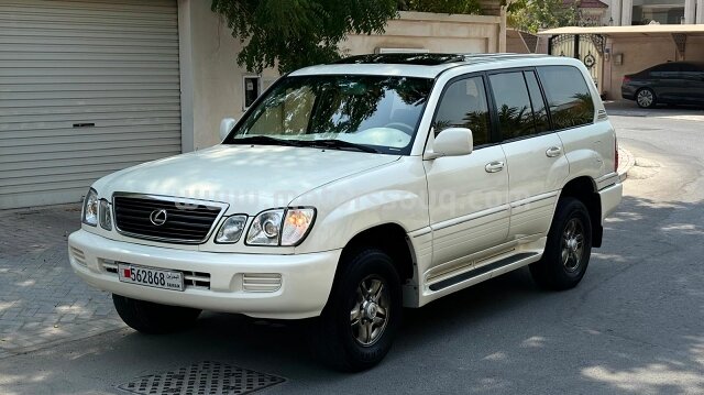 2002 Lexus LX