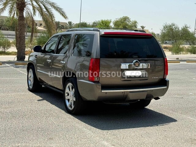 2013 كاديلاك إسكاليد