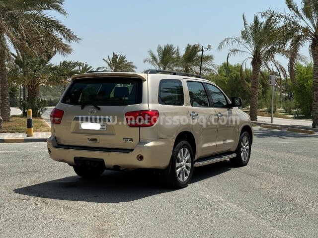 2015 Toyota Sequoia
