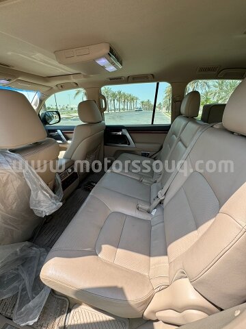 2012 Toyota Land Cruiser