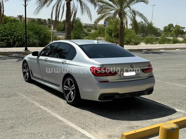 2017 بي إم دبليو الفئة السابعة