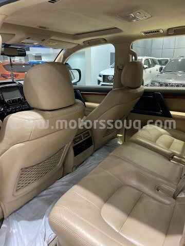 2014 Toyota Land Cruiser