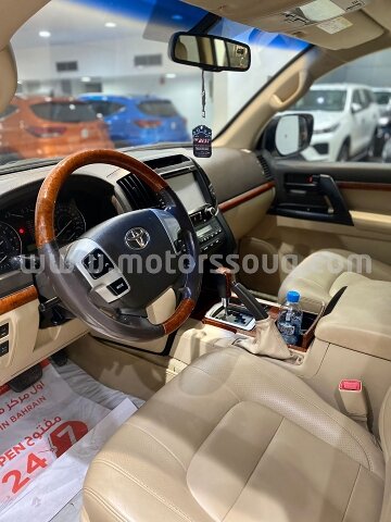 2014 Toyota Land Cruiser