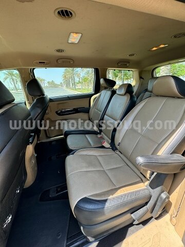 2016 KIA Carnival