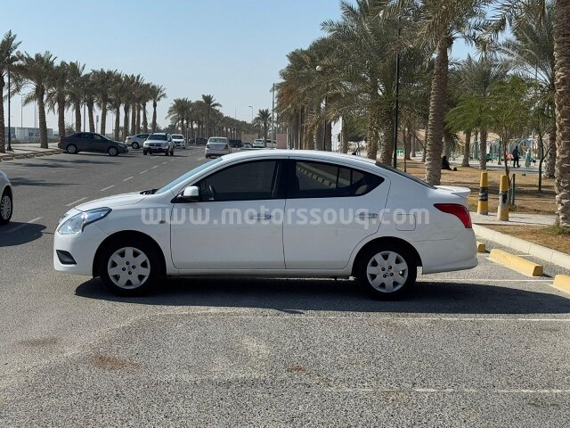 2023 نيسان صني