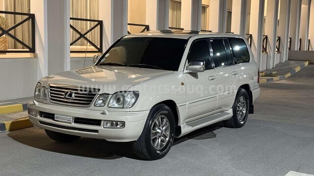 2003 Lexus LX