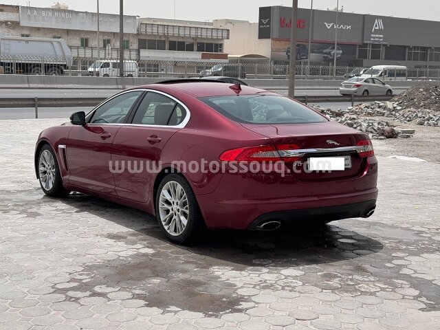 2014 جاغوار إكس إف
