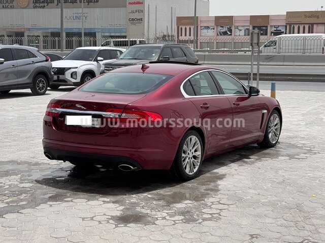 2014 جاغوار إكس إف