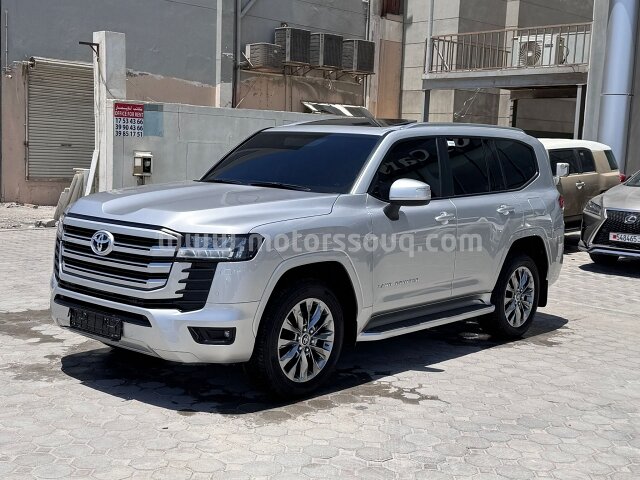 2025 Toyota Land Cruiser