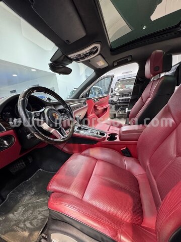2018 Porsche Macan
