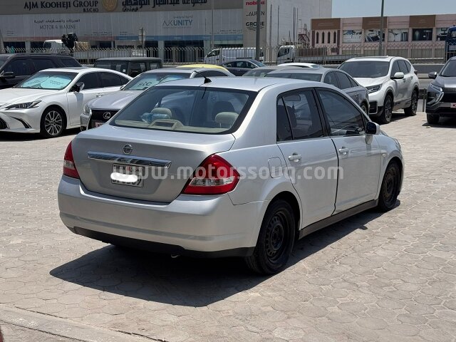 2010 Nissan Tiida