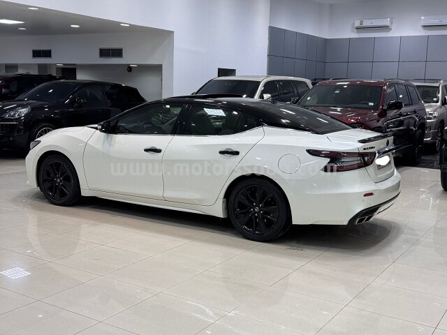 2020 Nissan Maxima