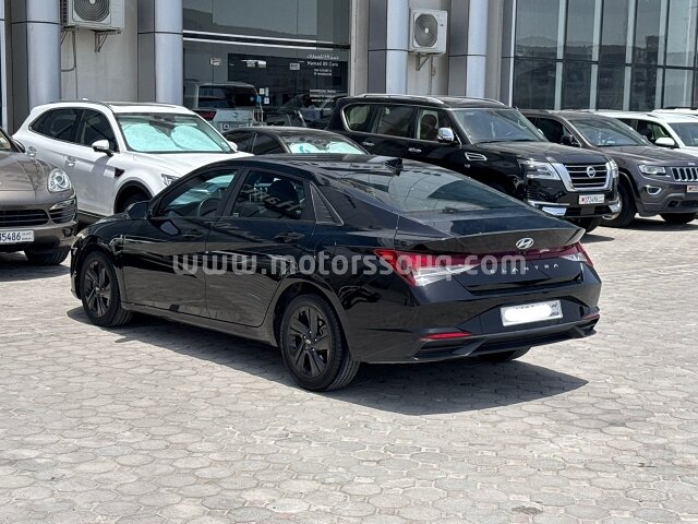 2021 هيونداي إلنترا