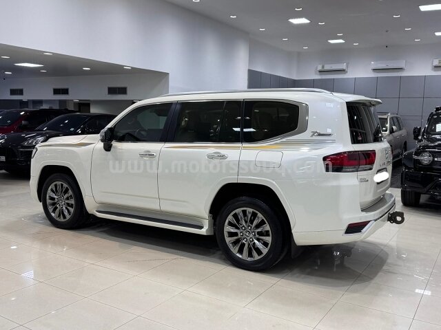 2022 Toyota Land Cruiser