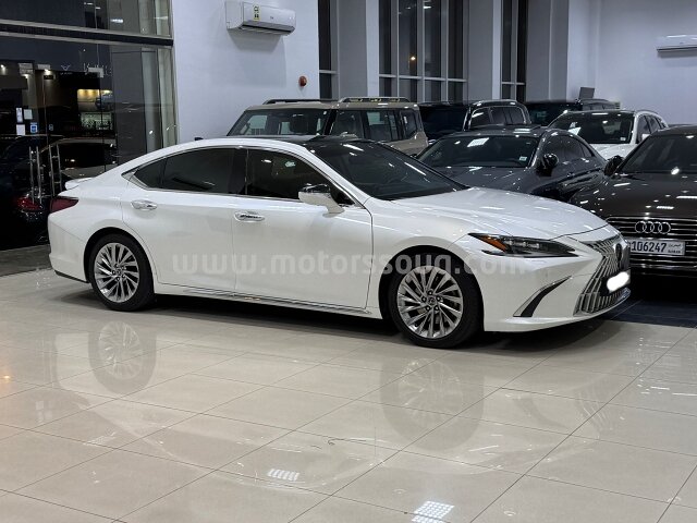 2023 Lexus ES