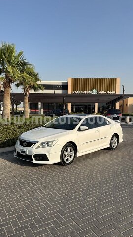 2013 Toyota Aurion