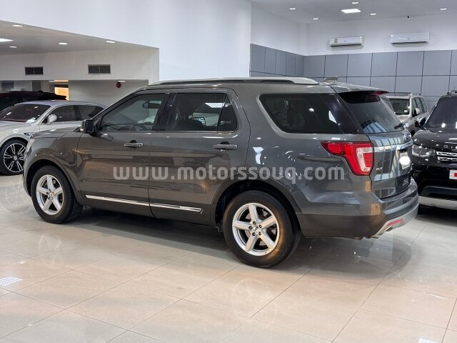 2017 Ford Explorer