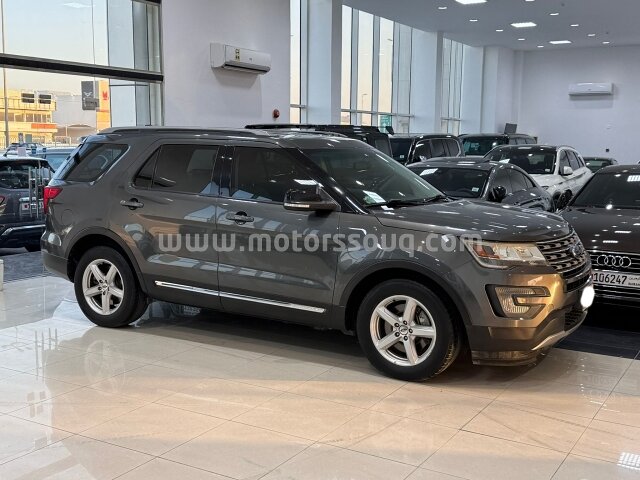 2017 Ford Explorer