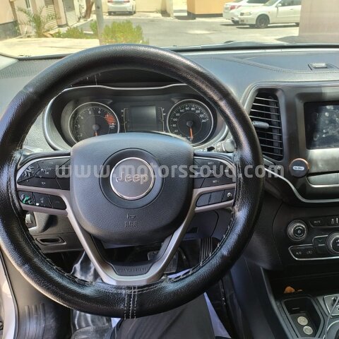 2020 Jeep Cherokee