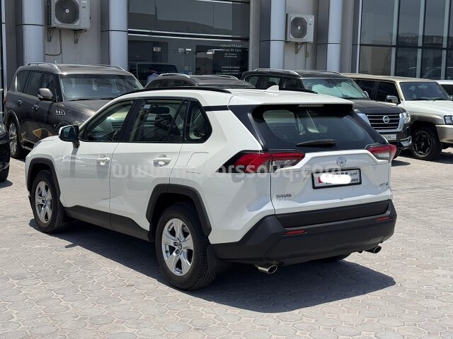2019 تويوتا راف 4
