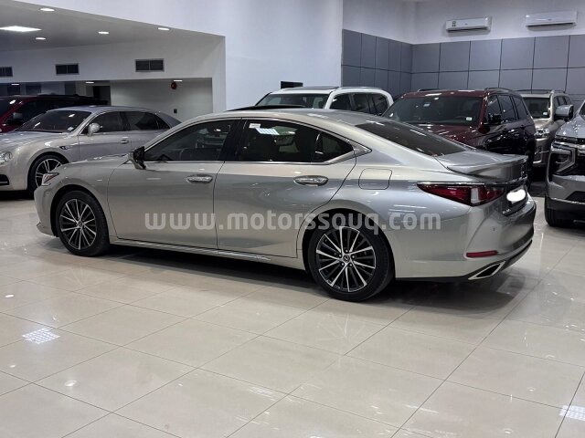 2023 Lexus ES