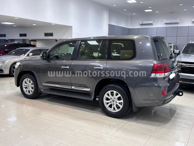 2018 Toyota Land Cruiser