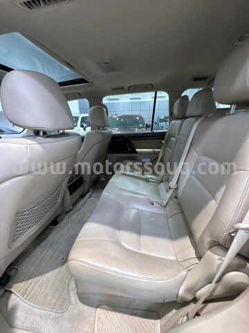 2018 Toyota Land Cruiser