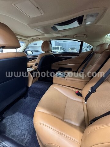 2017 Lexus LS