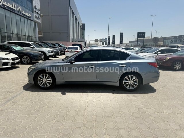 2015 Infiniti Q50