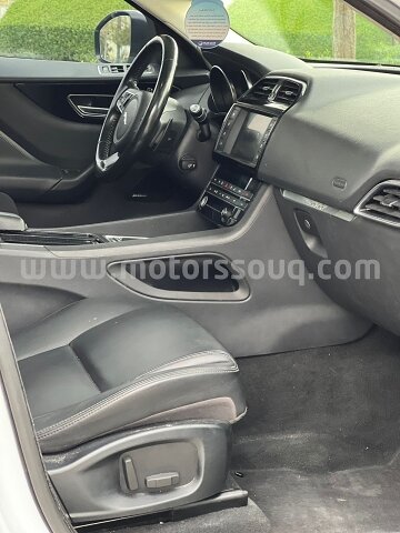 2018 Jaguar F-Pace