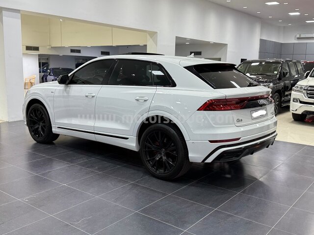 2021 Audi Q8