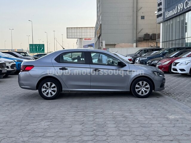 2021 بيجو 308